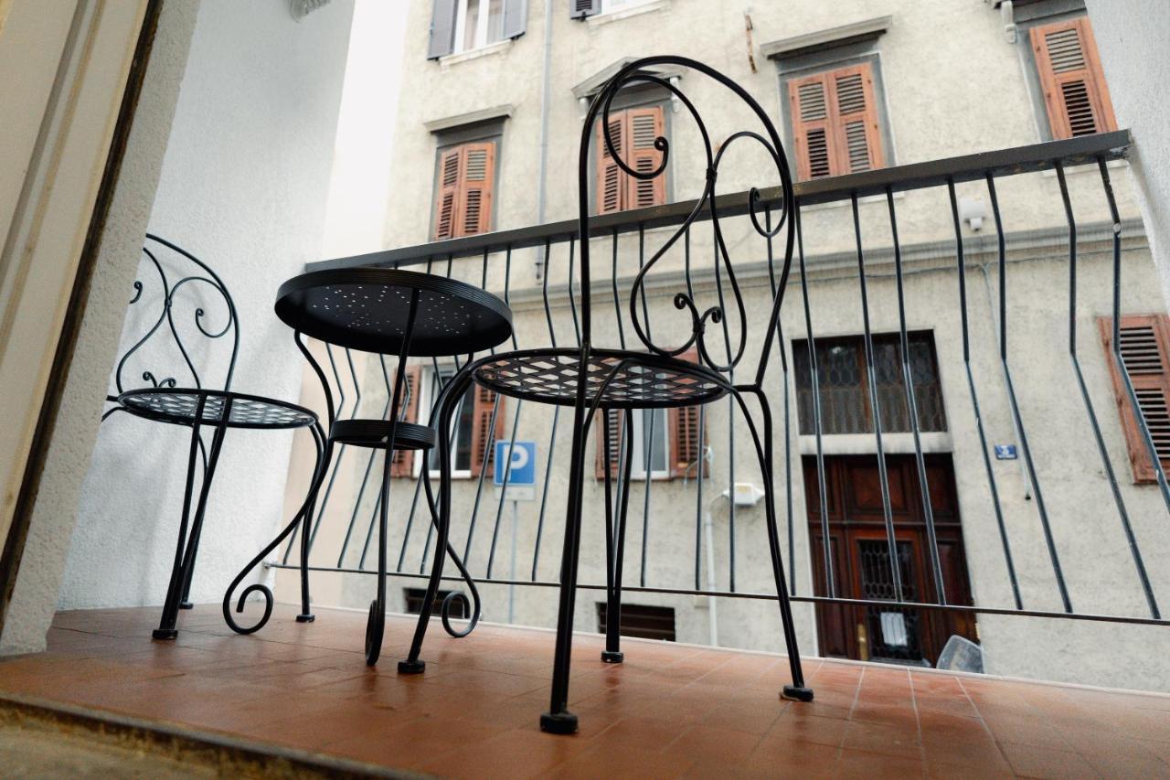 شقة Centro Storico Moderno Trilocale Con Balcone ترييستي المظهر الخارجي الصورة