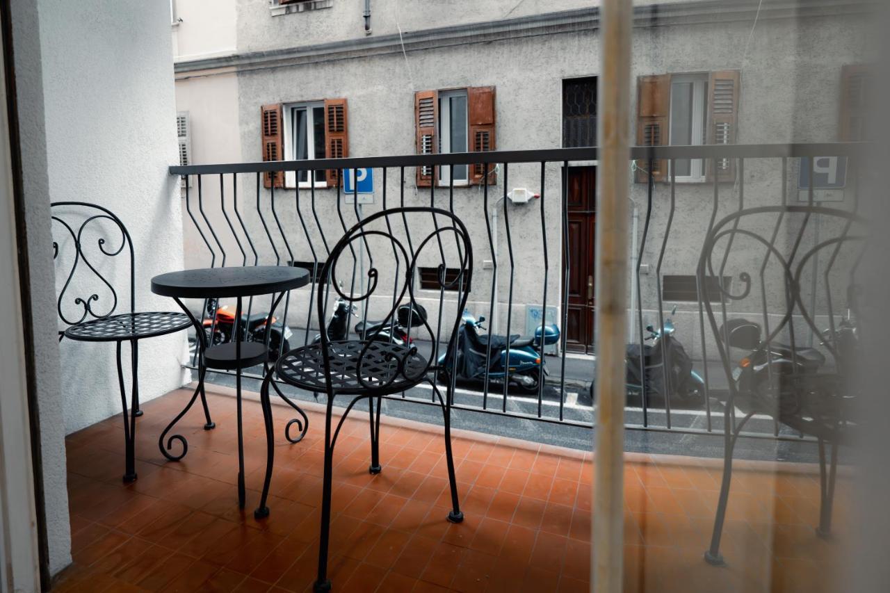 شقة Centro Storico Moderno Trilocale Con Balcone ترييستي المظهر الخارجي الصورة